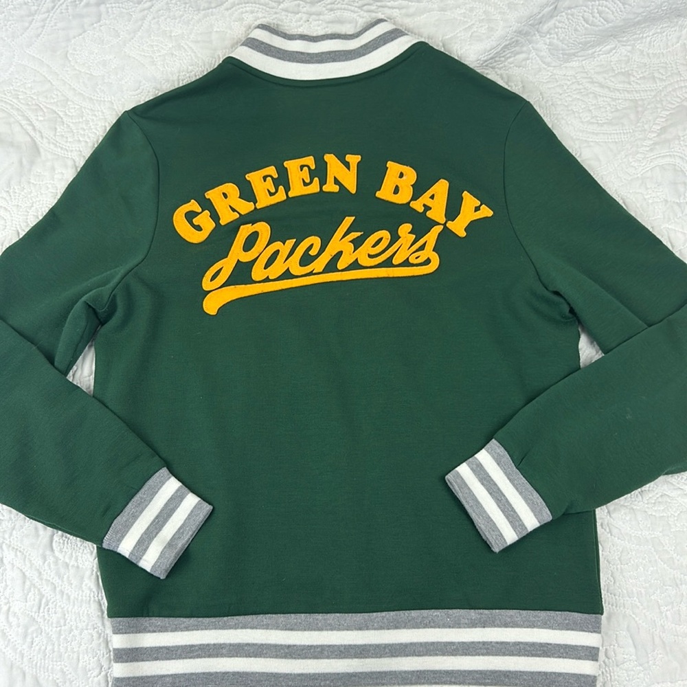 FANATICS Women’s small green- Green Bay Packers Zip up